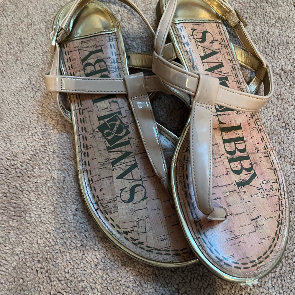 Sam & Libby Women's Taupe Sandals